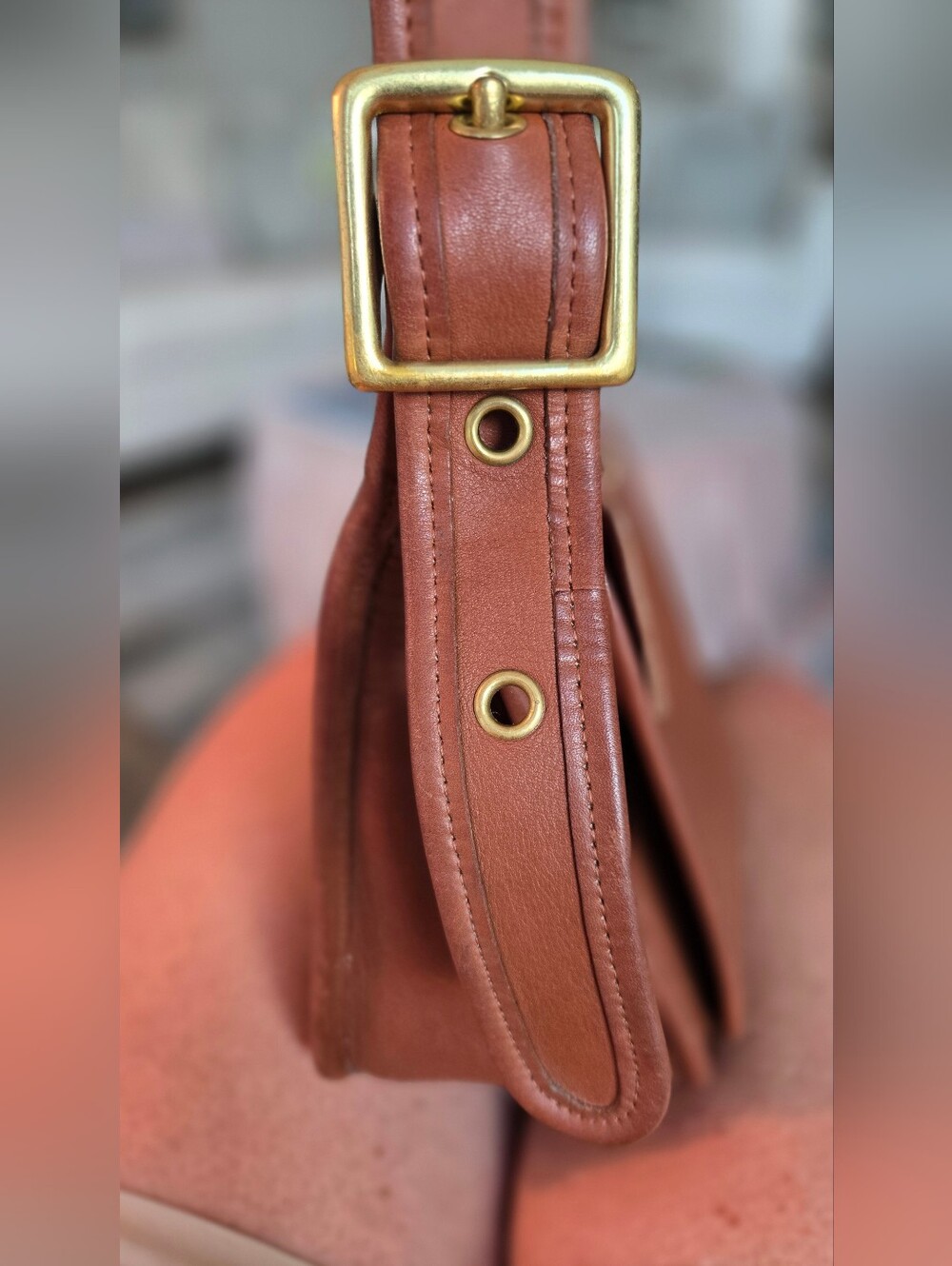 Vintage Coach Patricia Legacy Bag In British Tan (Style #9951) - Picture 4 of 12